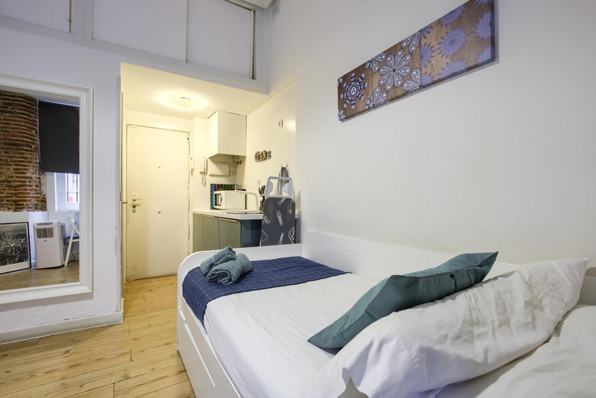 Intimo Estudio En Madrid, Centro, 2Pax, Wifi & Tv エクステリア 写真